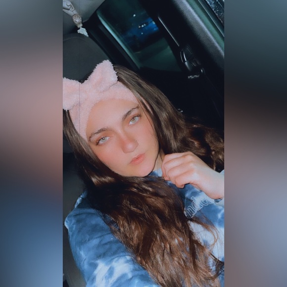 Meet your Posher, Maddie - Picture 2 of 2